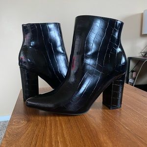 Lulus heeled boots